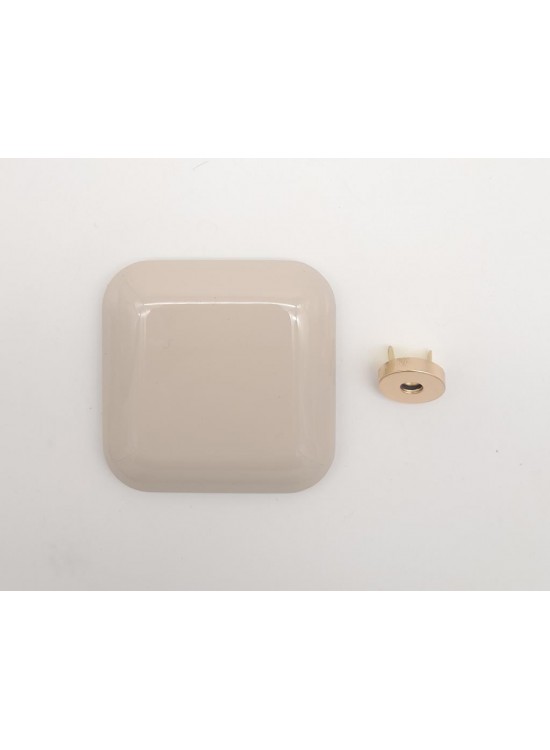 Çanta Aksesuar 7 cm Kare Akrilikli Bej Renk Light Gold Mıknatıslı Kilit
