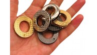 Çanta Aksesuar Füme Renk Yuvarlak Vidalı Kuş Gözü 2 Adet (İç ölçüsü 1.8 cm, Dış Ölçüsü 3.2 cm )